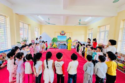 Hoạt động sinh hoạt chuyên môn theo nghiên cứu bài học