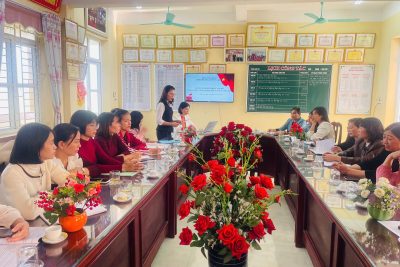 TRƯỜNG MẦM NON CHÂN LÝ TỔ CHỨC SINH HOẠT CHUYÊN ĐỀ ” ĐẢNG VIÊN TIÊN PHONG HỌC TẬP KỸ NĂNG SỐ”