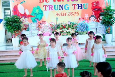 TẾT TRUNG THU ẤM ÁP TẠI TRƯỜNG MẦM NON CHÂN LÝ